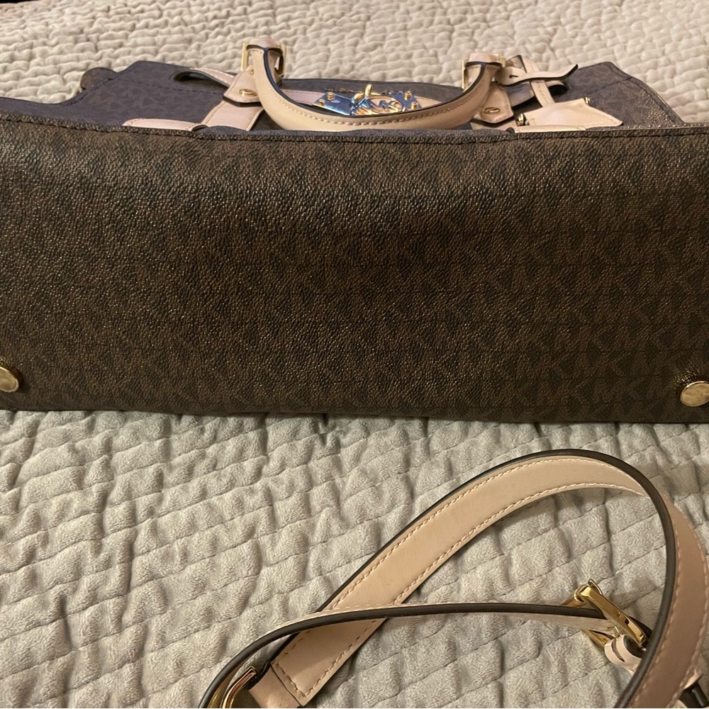 MK tote - Picture 5 of 12